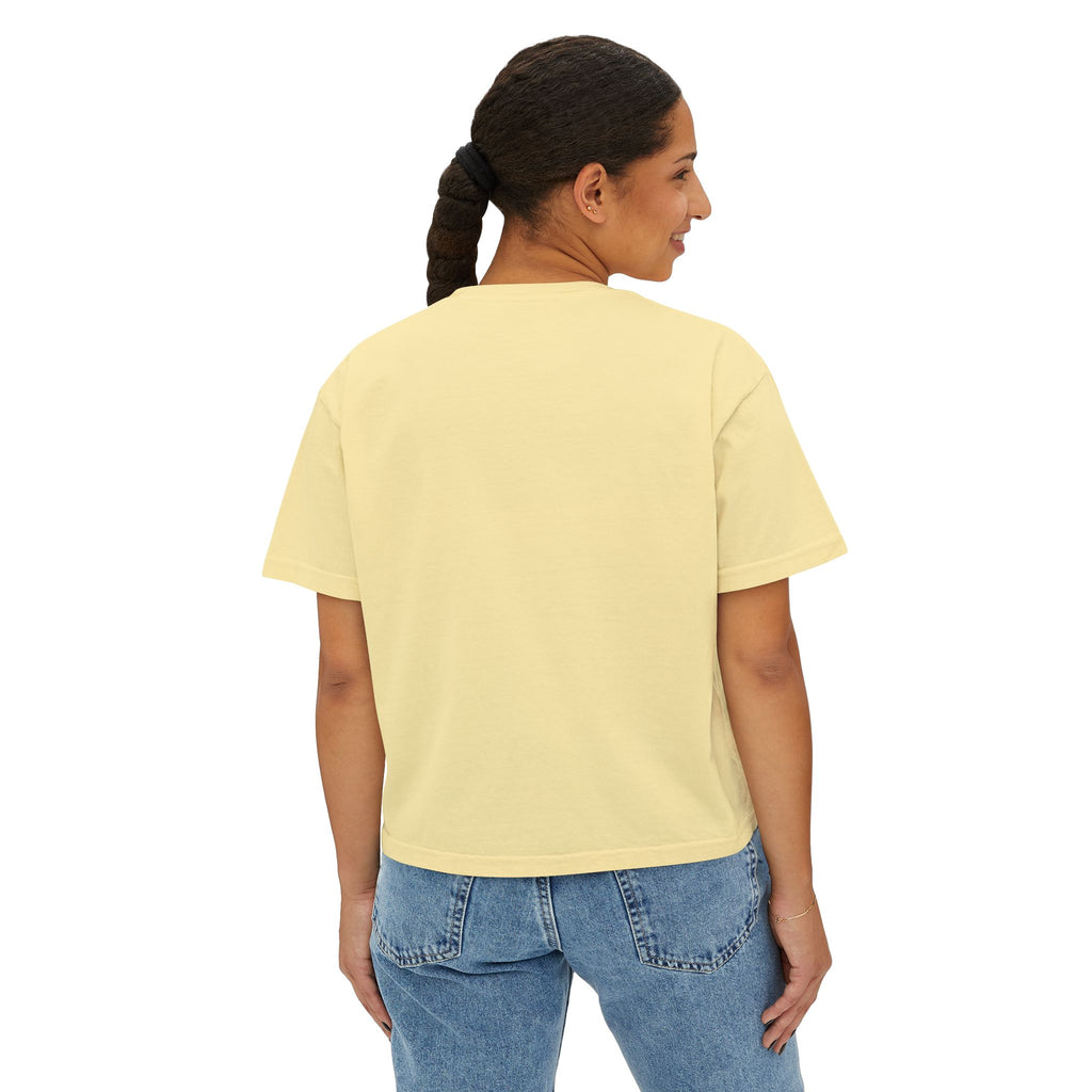 Give it a Day Women's Boxy T-Shirt: Minimal Avocado Graphic print tee (6.1oz)