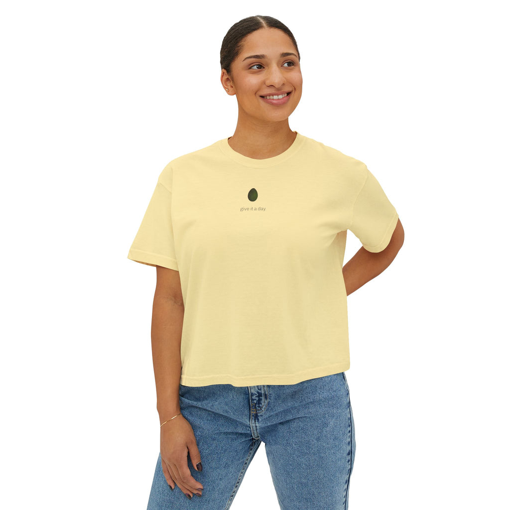 Give it a Day Women's Boxy T-Shirt: Minimal Avocado Graphic print tee (6.1oz)
